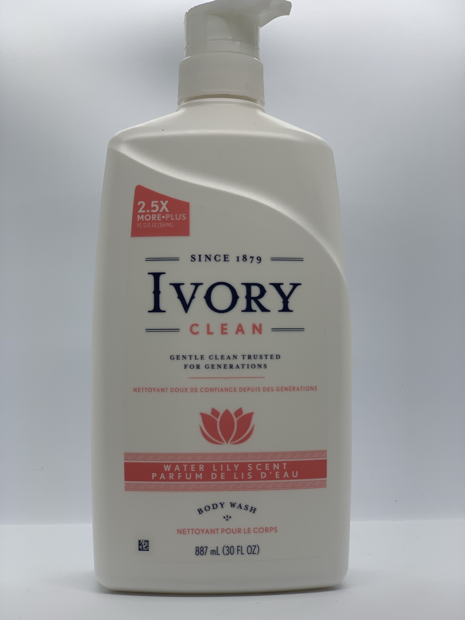 Ivory Clean Water Lily Scent Body Wash 887mL image