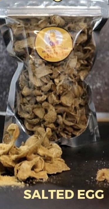 Magic Bites Chicken Bucheron 70g - Salted Egg image