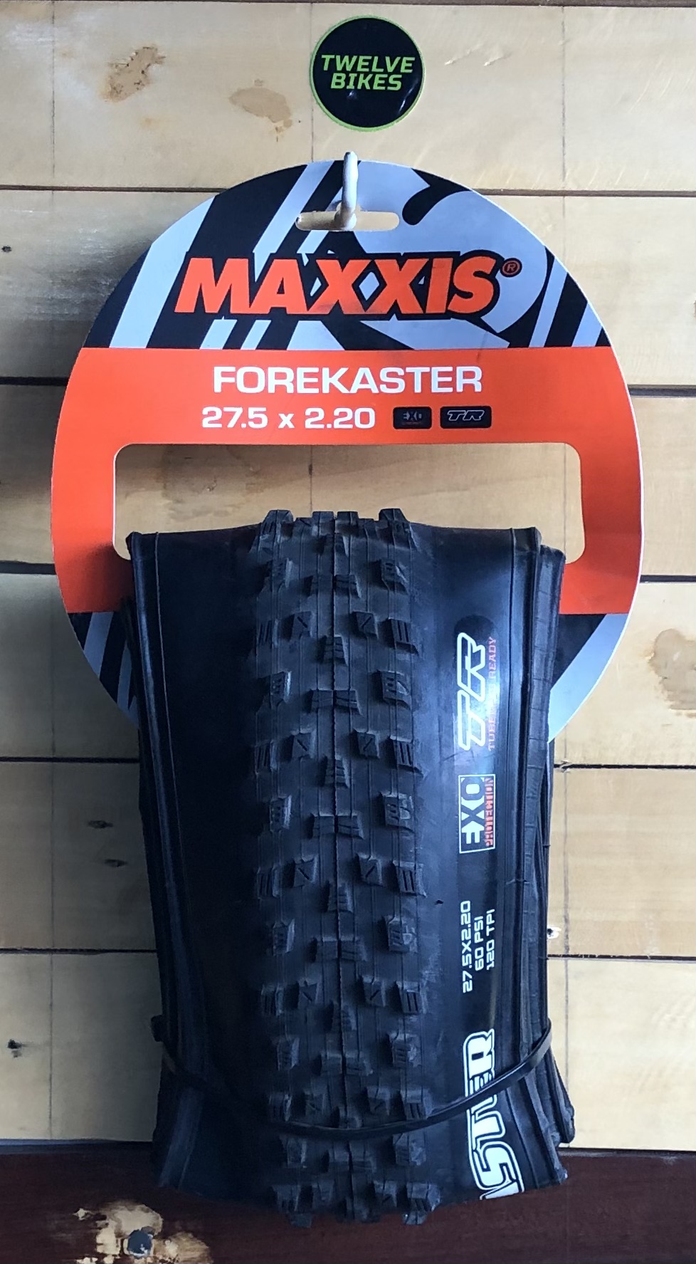 TIRE MAXXIS TB90978100 FOREKASTER 27.5*2.20 image